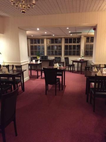 Alexandra Hotel Ballater Esterno foto